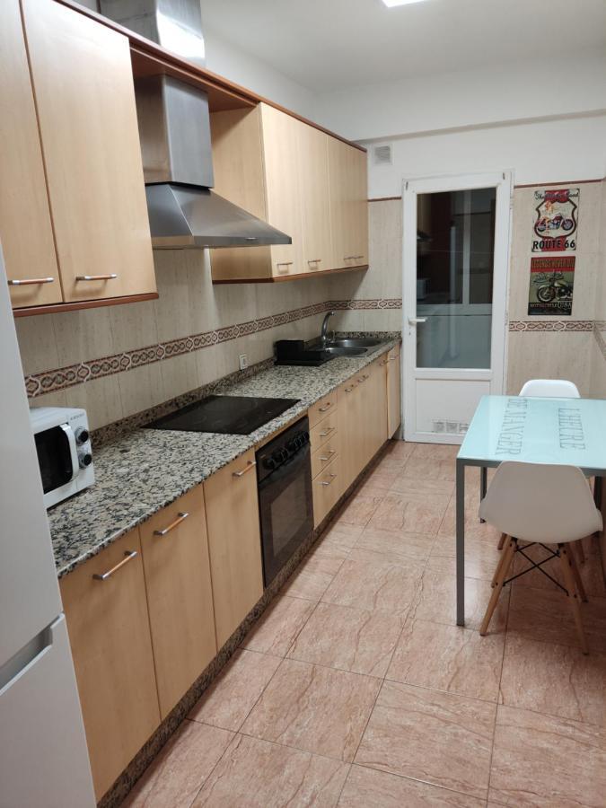 Actualizado 2024, Casco Vello 7 Minutos, Wifi Apartment Vigo Bagian luar foto